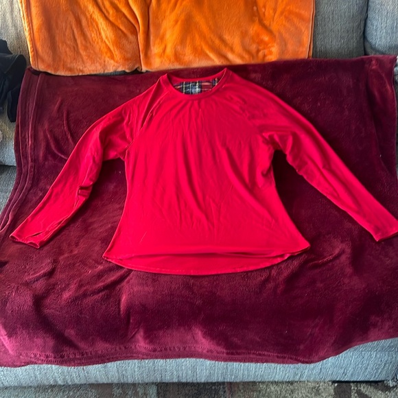 Climate, right red long sleeve,tshirt extra large, with two slits on the sleeves - Picture 1 of 4